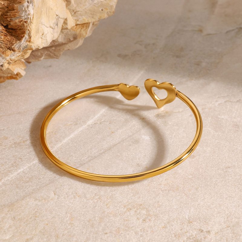 SLING HEART BANGLE - Image 3
