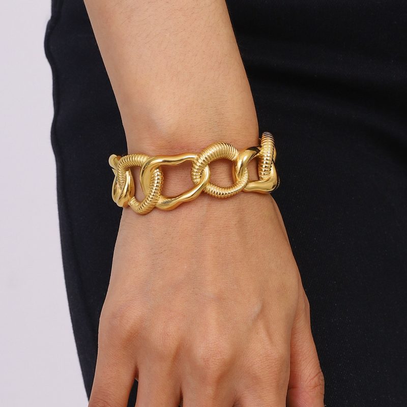 CHUNKY LINK BANGLE - Image 3