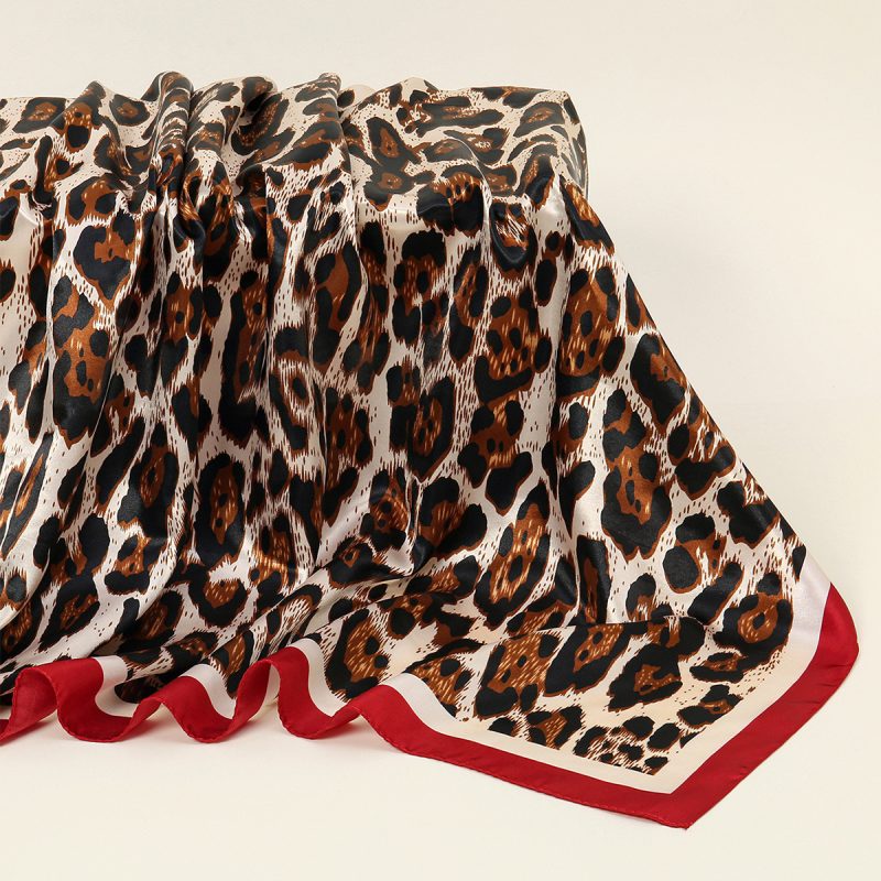 TIGER PRINT SCARF - Image 2